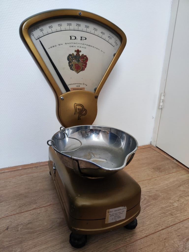 D.P. antieke weegschaal 1958, Ophalen