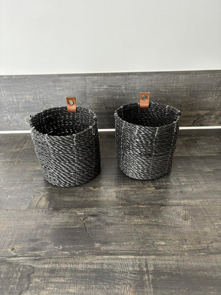 2 leuke mandjes om op te hangen of neer te zetten, Kunststof, Mand, Rond, Ophalen of Verzenden