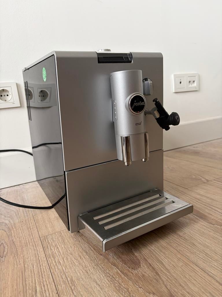 Jura ENA 5 koffiemachine - compact en perfect werkend, Witgoed en Apparatuur, Koffiezetapparaten, Ophalen, Gebruikt, Koffiemachine