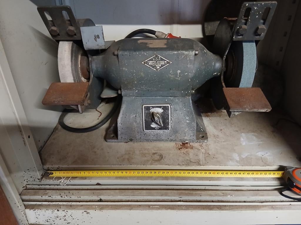 Slijpmachine 380 volt, Ophalen of Verzenden, Gebruikt, Minder dan 700 watt, Werkbankslijpmachine