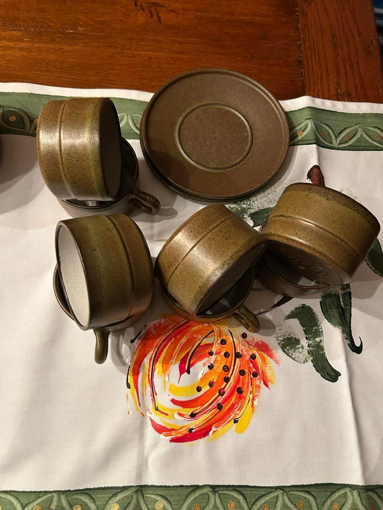 8 Theekopjes Lucie Q Bakker, jaren '70, Ophalen