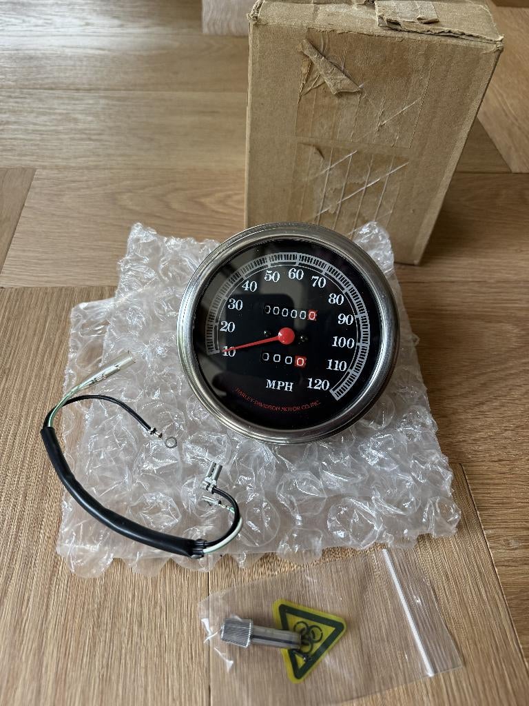 Harley Davidson originele teller, OEM# 67027-91A, MPH, NEW!, Motoren, Onderdelen | Harley-Davidson, Ophalen of Verzenden