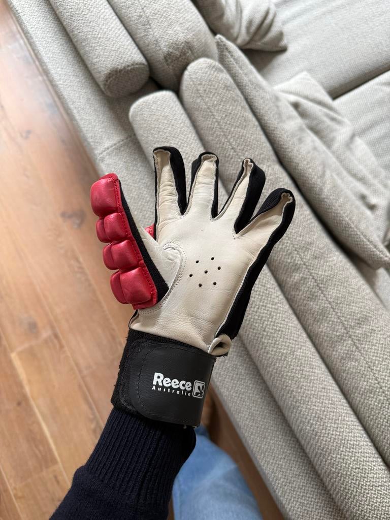 Reece Australia hockey handschoen beschermer, Sport en Fitness, Hockey, Ophalen of Verzenden, Zo goed als nieuw, Overige typen