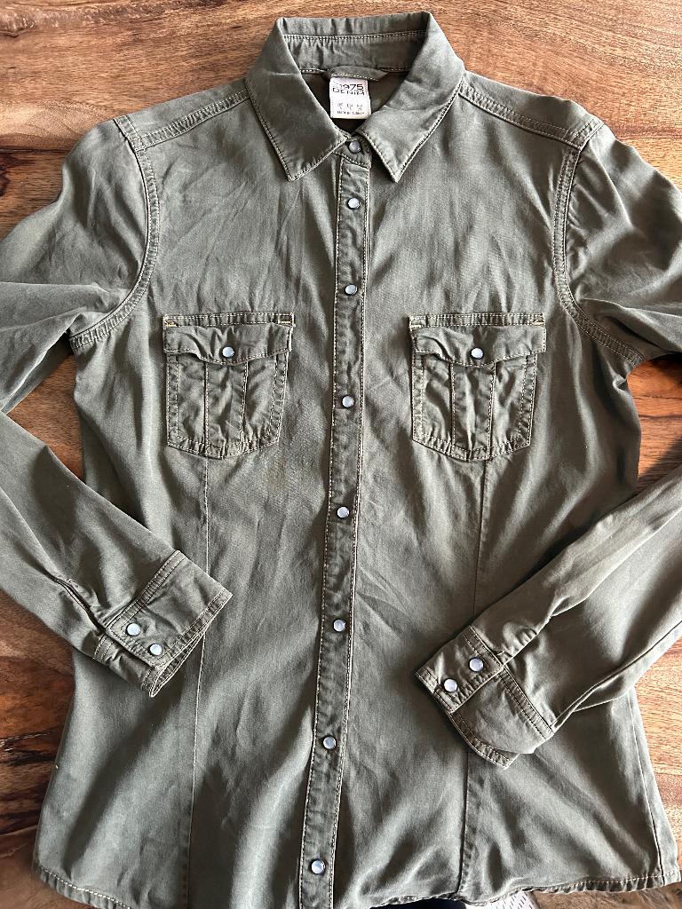 kastopruiming ZARA Denim blouse in olijfgroen kleur maat S, Zara, Ophalen of Verzenden, Maat 36 (S), Gedragen