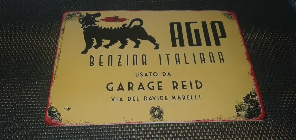Prachtig Retro Metalen Bord – AGIP Benzina Italiana (Garage, Verzamelen, Merken en Reclamevoorwerpen, Ophalen of Verzenden, Nieuw