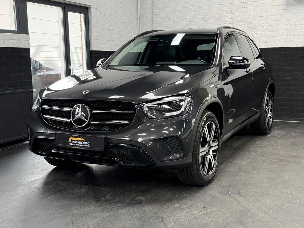 Mercedes-Benz GLC-klasse 300e 4MATIC Premium| Leder | Camera, Automaat, Gebruikt, Zwart, 4 cilinders