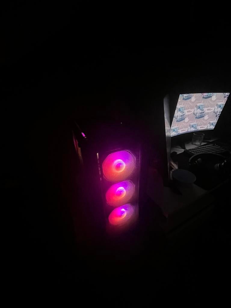 Gaming PC Ryzen 5 5600X - RTX 5060 Ti - 16GB RAM - 1TB SSD, Ophalen, Zo goed als nieuw, Gaming, SSD