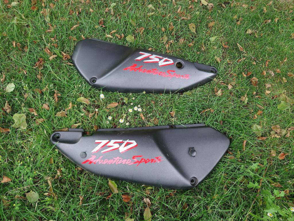 zijkappen xrv750 rd07a africa twin, Ophalen of Verzenden, Gebruikt