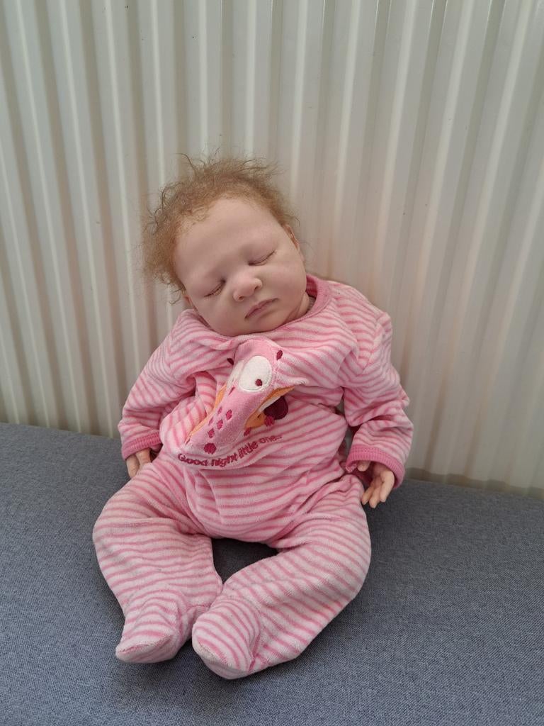 Levensechte babypop lilia, Verzamelen, Poppen, Ophalen of Verzenden, Zo goed als nieuw, Babypop, Levensecht of Reborn