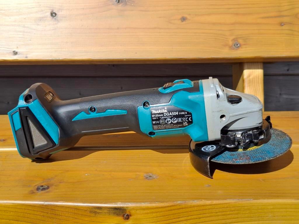Makita DGA504 haakse slijper, Doe-het-zelf en Verbouw, Gereedschap | Slijpmachines, Ophalen of Verzenden, Haakse handslijpmachine