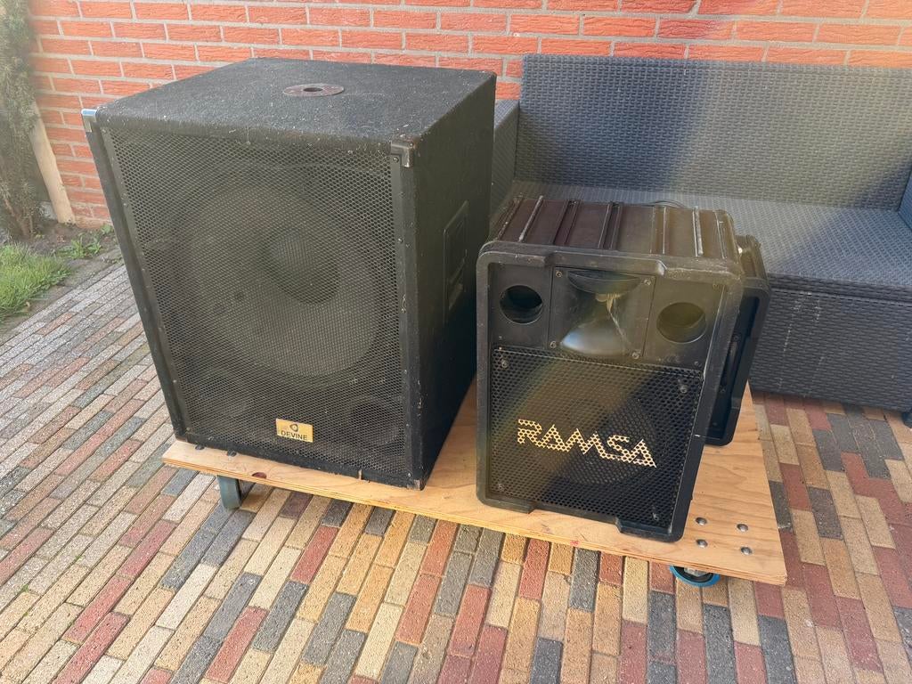 Actieve Geluid set | 18 inch + 12 inch, Subwoofer, Zo goed als nieuw, 120 watt of meer, Ophalen