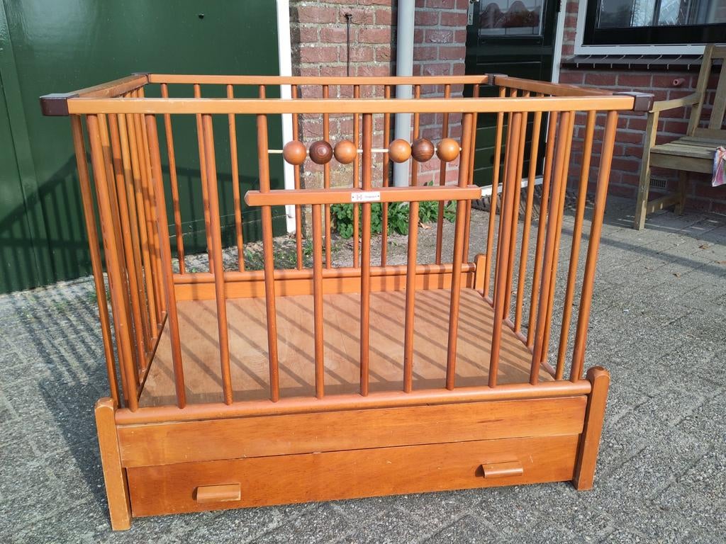 Massief houten box, Ophalen, Gebruikt, In hoogte verstelbaar