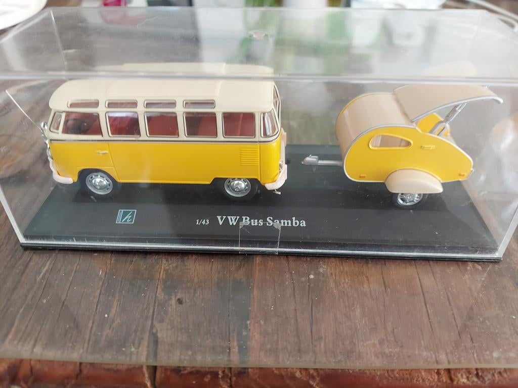 VW Bus Samba met caravan model 1:43, Hobby en Vrije tijd, Modelbouw | Auto's en Voertuigen, Ophalen of Verzenden, Groter dan 1:32
