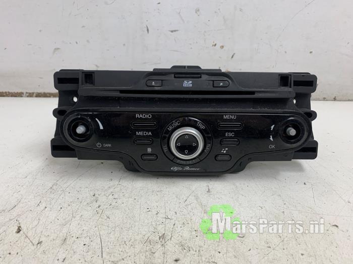 Radio van een Alfa Romeo Giulietta, Gebruikt, -, -, Ophalen of Verzenden