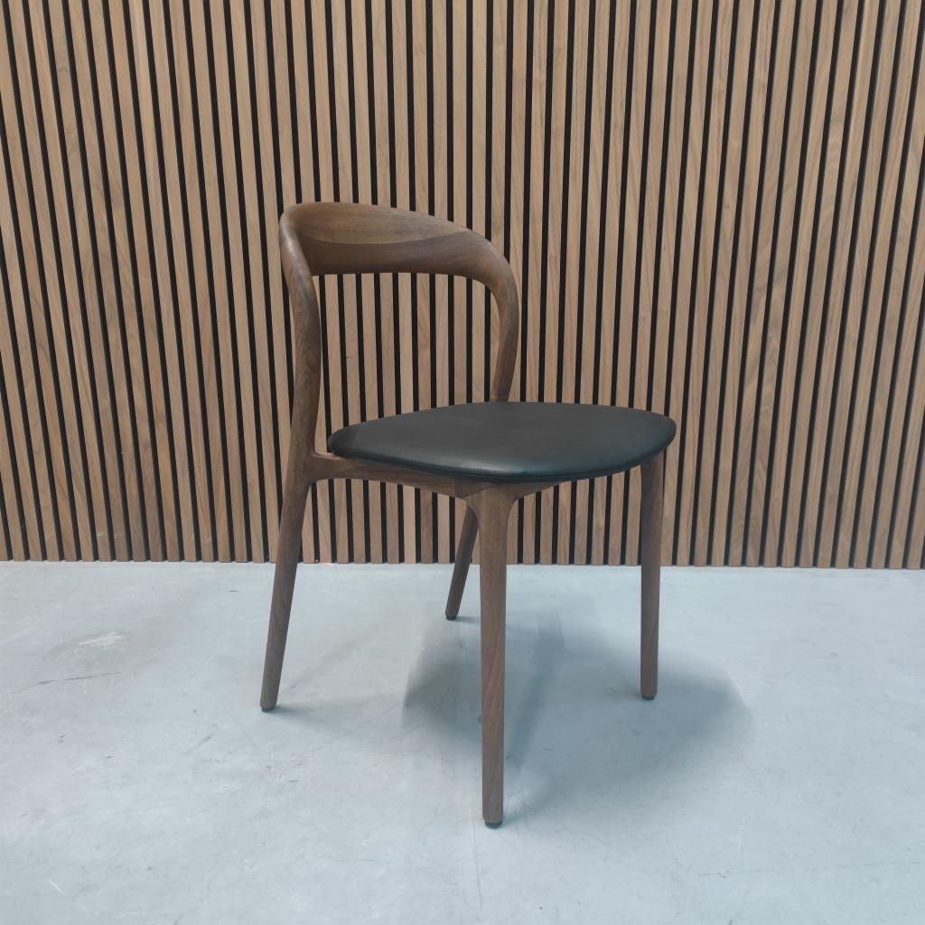 Artisan Neva light eetkamerstoel