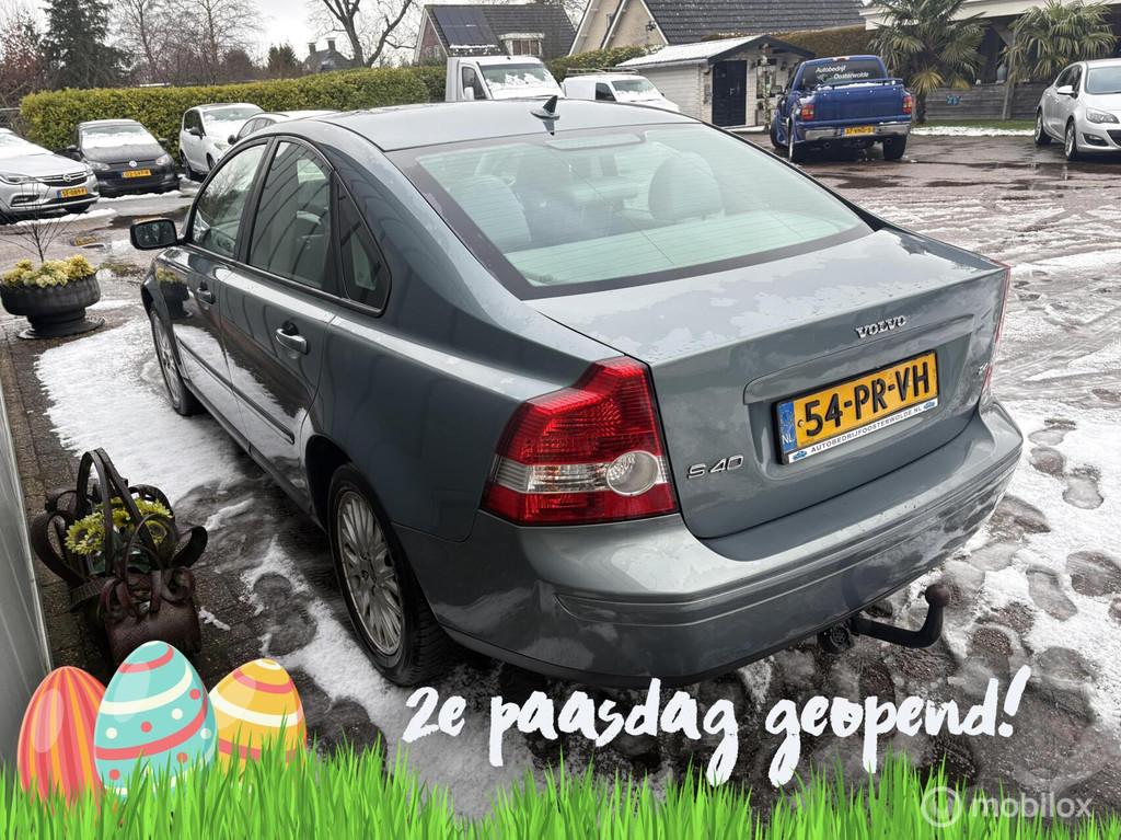 Volvo S40 2.4 Momentum, Voorwielaandrijving, Stof, Gebruikt, Beige