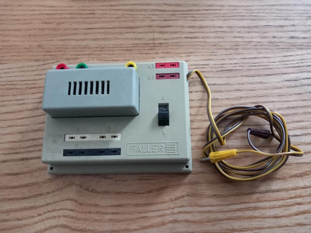 Faller ams gelijkrichter voor de racebaan, Hobby en Vrije tijd, Ophalen of Verzenden, Gelijkstroom of Wisselstroom, Brug, Tunnel of Gebouw