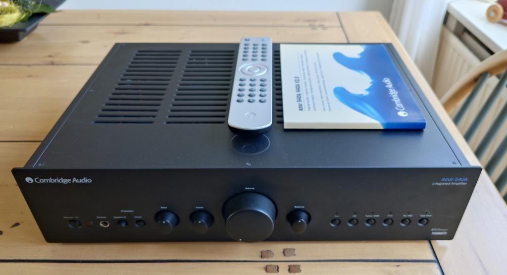 Prachtige Cambridge Audio Azur 540A V2 stereoversterker, Audio, Tv en Foto, Versterkers en Receivers, Ophalen, Zo goed als nieuw