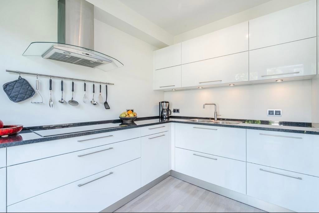 Complete keuken inclusief apparatuur, Ophalen, Gebruikt, Wit, Hoekkeuken