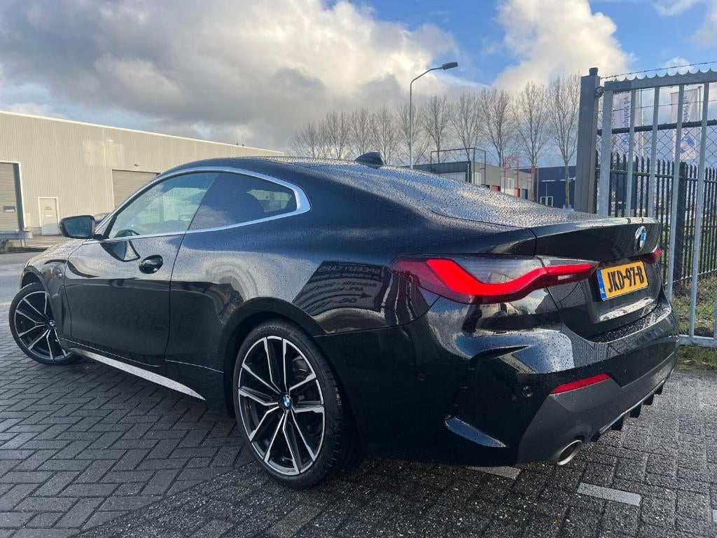 BMW 4-Serie 420i M-Pakket Laserlight Leer Head Up Keyless, Auto's, BMW, 1998 cc, Zwart, 4 stoelen, Zwart