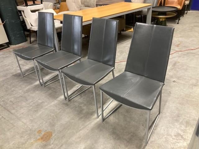 4 eetkamerstoelen leer grijs DUITS MERK KFF SAMEN €170, Huis en Inrichting, Leer, Ophalen of Verzenden, Zo goed als nieuw, Vier
