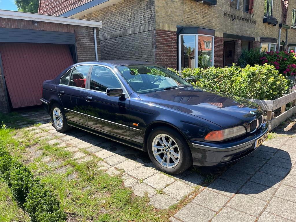 BMW 5-Serie 2.5 I 523 AUT 1999 Blauw, Auto's, Automaat, Achterwielaandrijving, 2494 cc, Blauw