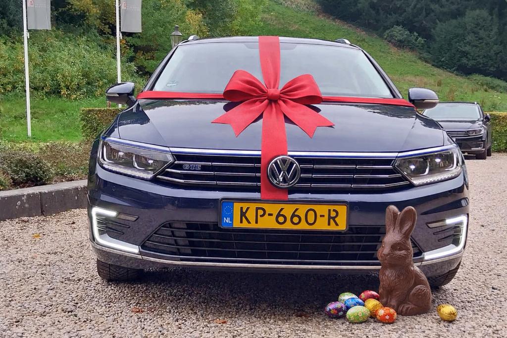 Paasaanbieding VW Passat GTE Phev automaat 2016 Blauw, Blauw, 1600 kg, 93 €/maand, Onderhoudsboekje