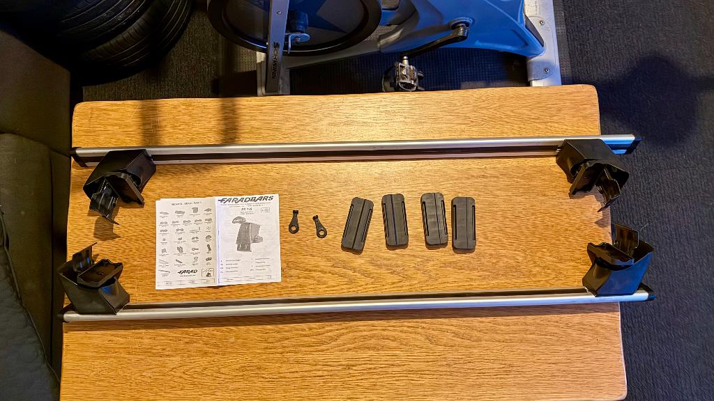 Te koop dakdragers voor een  Seat Cupra Leon, Auto diversen, Dakdragers, Ophalen, Zo goed als nieuw