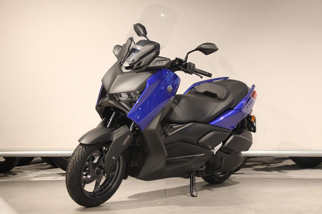 Yamaha X MAX 300 (bj 2026), Scooter, Klantenservice@yamaha-motor.nl, Koolhovenlaan 101
1119 NC  Schiphol-Rijk, NL, 12 t/m 35 kW