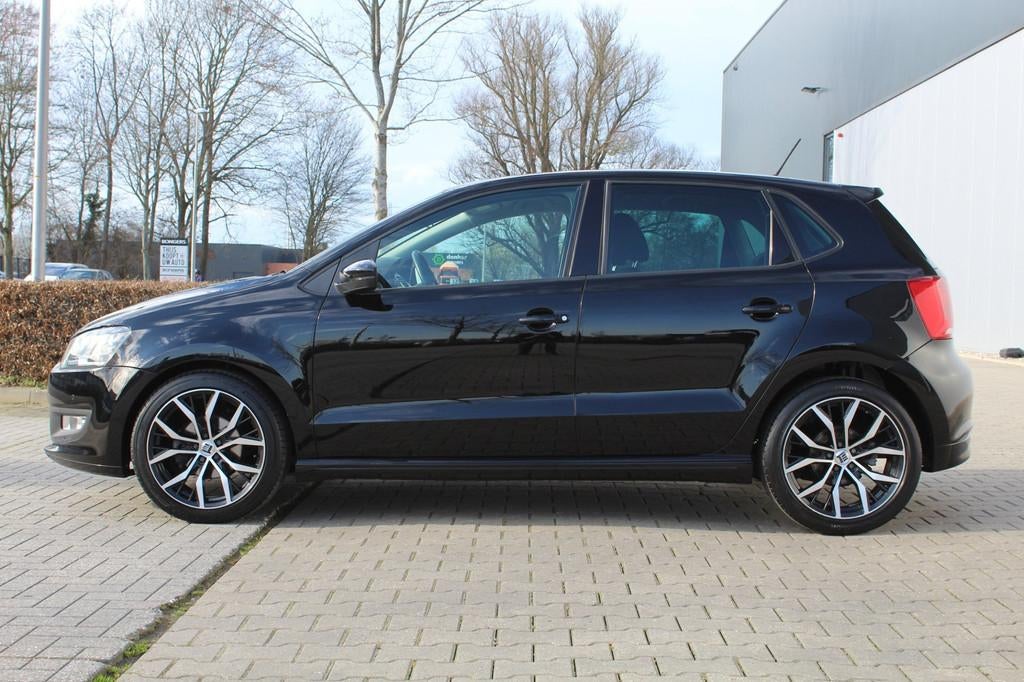 Volkswagen Polo 1.0 BlueMotion Edition | Airco | Cruise cont, Voorwielaandrijving, 95 pk, Zwart, Origineel Nederlands