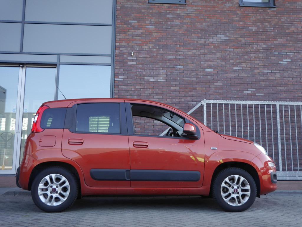 Fiat Panda 0.9 TwinAir Lounge | Climate control | Lichtmetal, Voorwielaandrijving, Stof, Gebruikt, Panda