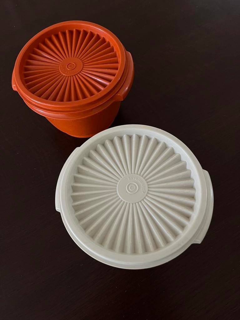 Twee retro Tupperware bakjes incl. deksel, Verzenden, Zo goed als nieuw, Oranje, Bak of Kom