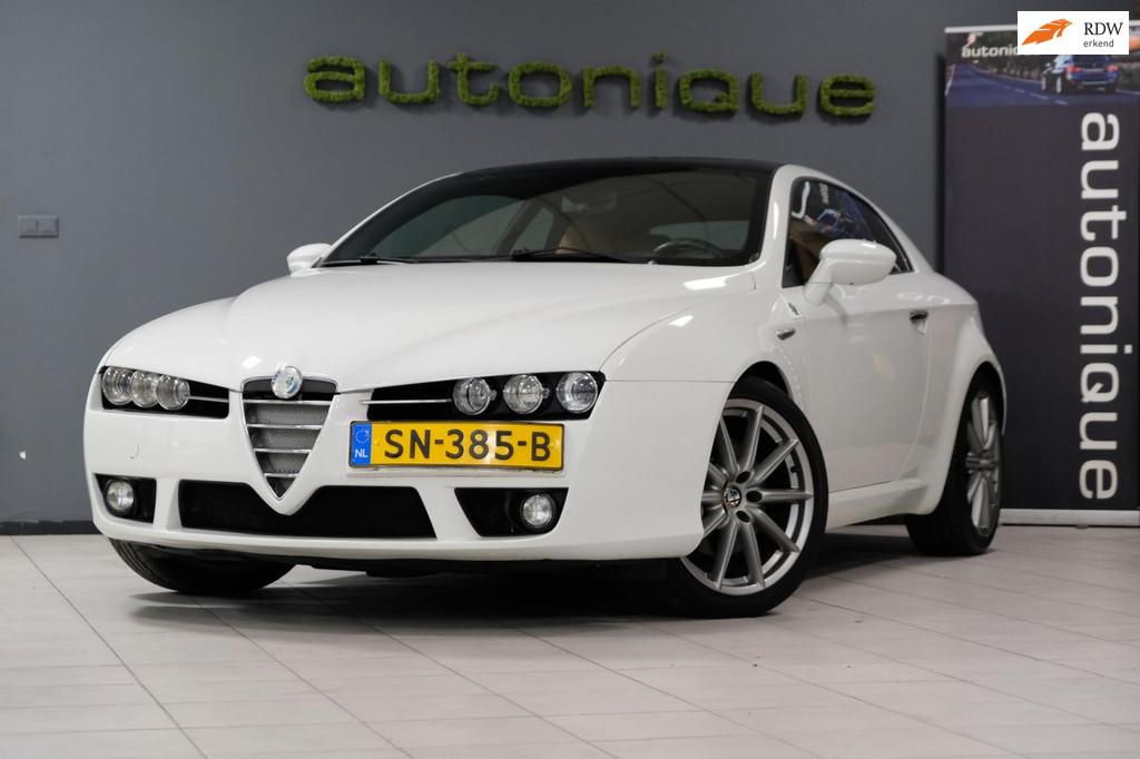 Alfa Romeo Brera 1.7 T SkyWindow 200pk, Brera, Gebruikt, 4 cilinders, Wit
