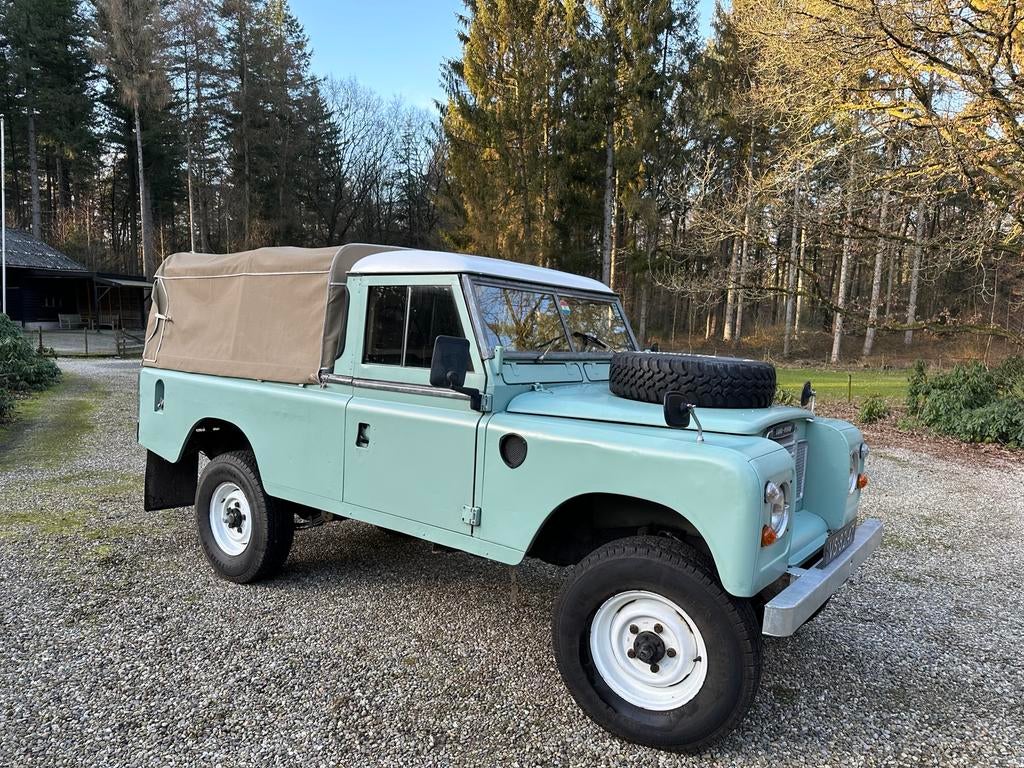 Land Rover 109 Series Pick-up 4WD 1967, Auto's, 2286 cc, Land Rover, Overige carrosserieën, Origineel Nederlands