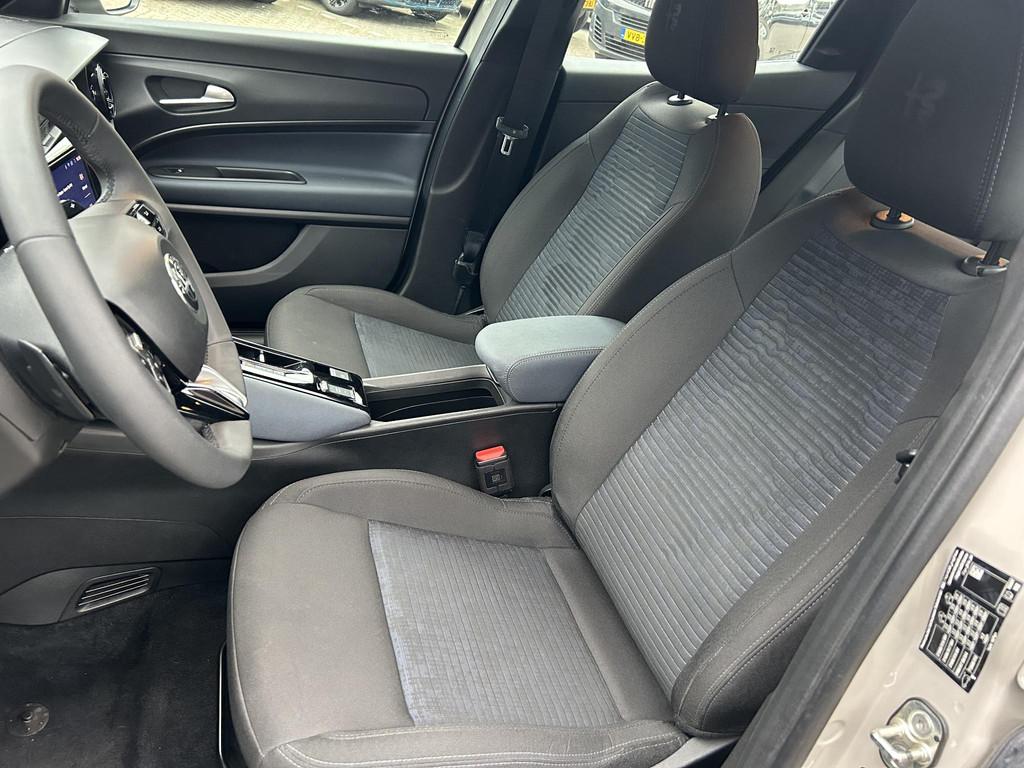 Alfa Romeo Junior 1.2 Turbo 145pk Hybrid Ibrida | Apple carp, Stof, Euro 6, 1199 cc, 620 kg