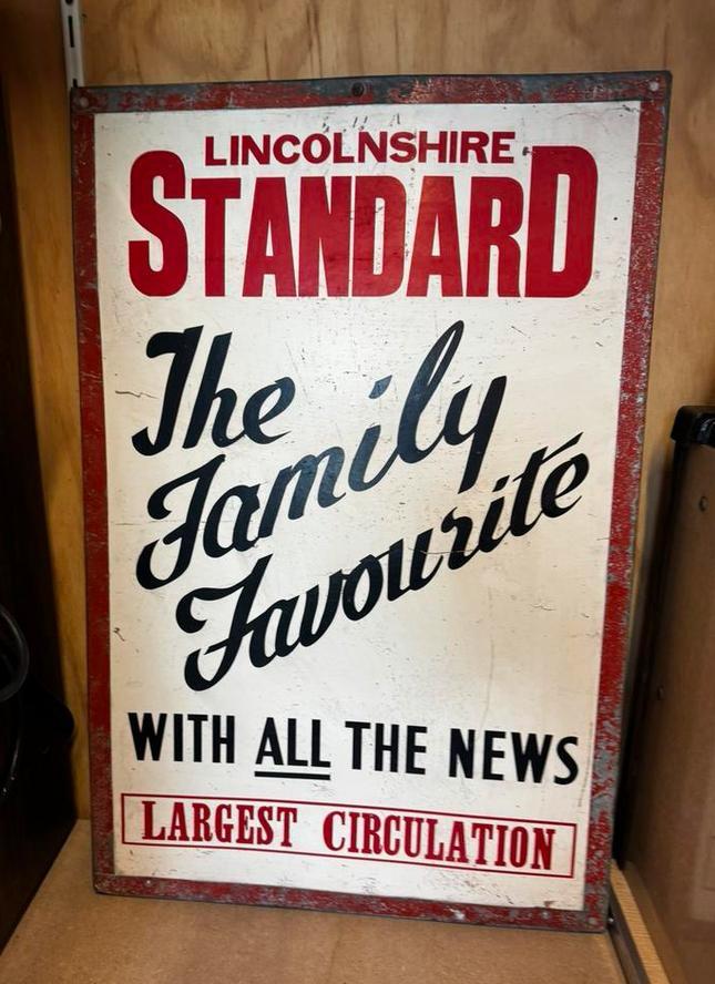 Oud Engels kranten bord, Ophalen of Verzenden, Gebruikt, Reclamebord