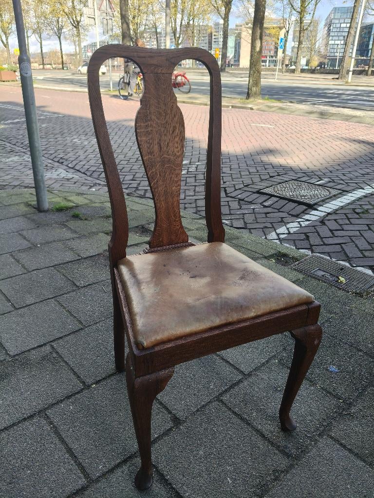 Pander eetstoelen, Ophalen