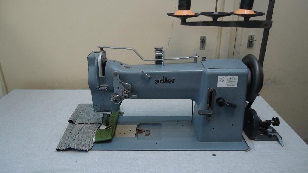 Industrie Naaimachine Adler 2 Voudig transport, Overige merken, Gebruikt, Ophalen of Verzenden, Naaimachine