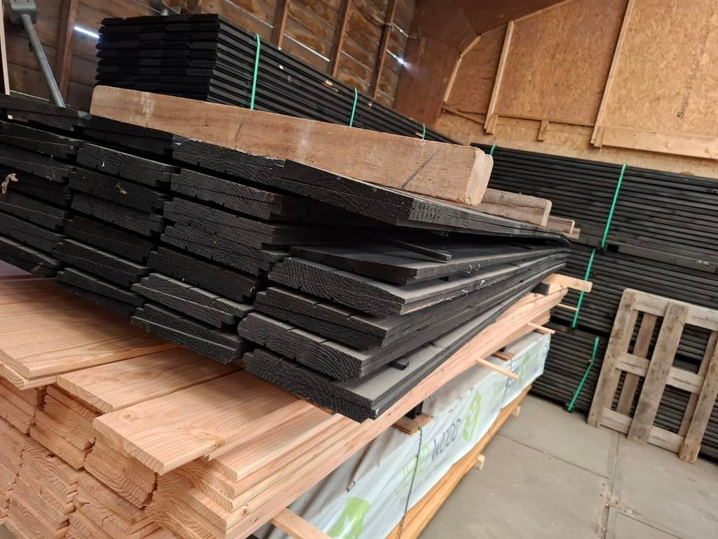 Partij 53 st zwarte zweeds rabat planken 4 m bezorgen mogeli, Tuin en Terras, Palen, Balken en Planken, Ophalen, Nieuw, 250 cm of meer