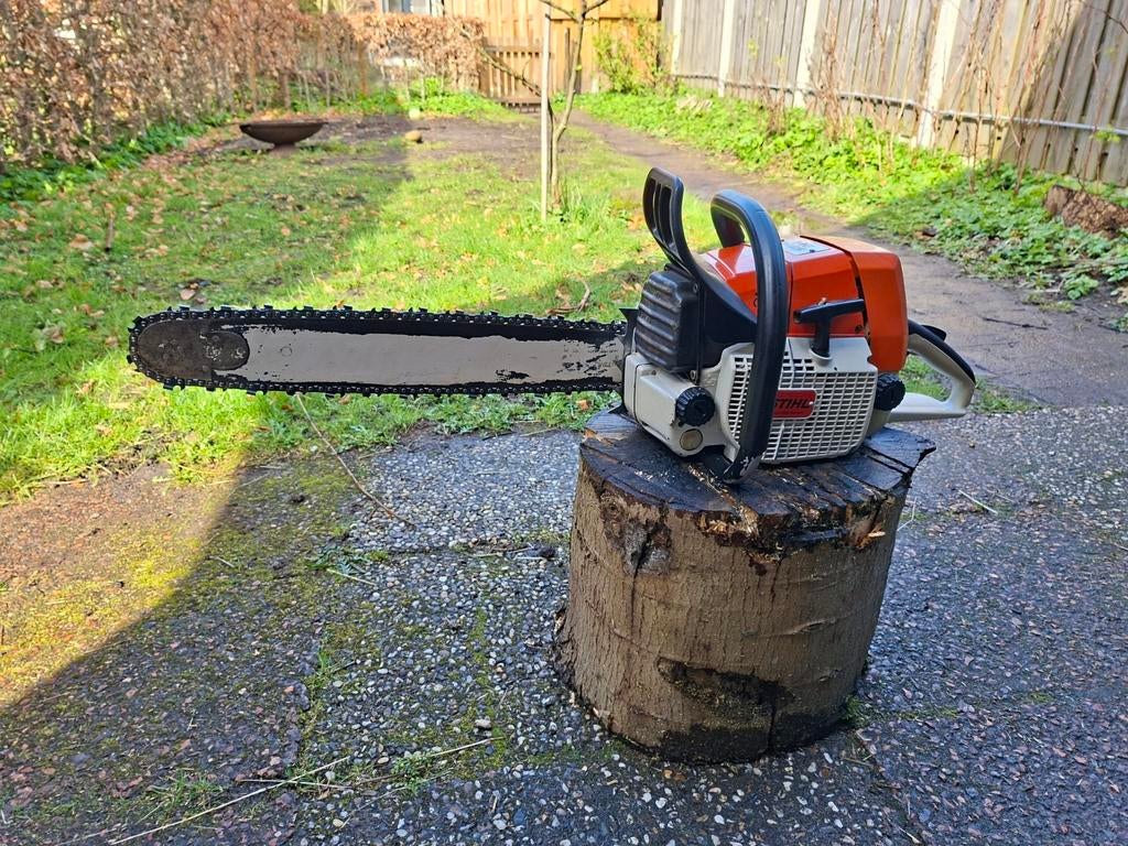 Stihl MS 044 Gereviseerd, Tuin en Terras, Hand-tuingereedschap, Ophalen of Verzenden, Zo goed als nieuw, Stihl