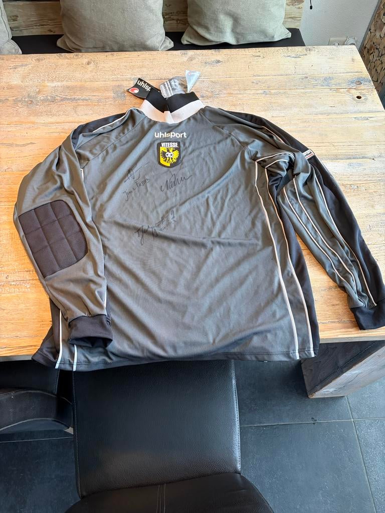 Origineel Vitesse Keepersshirt met 3 handtekeningen, Sport en Fitness, Voetbal, Nieuw, Shirt, Groter dan maat XL, Ophalen