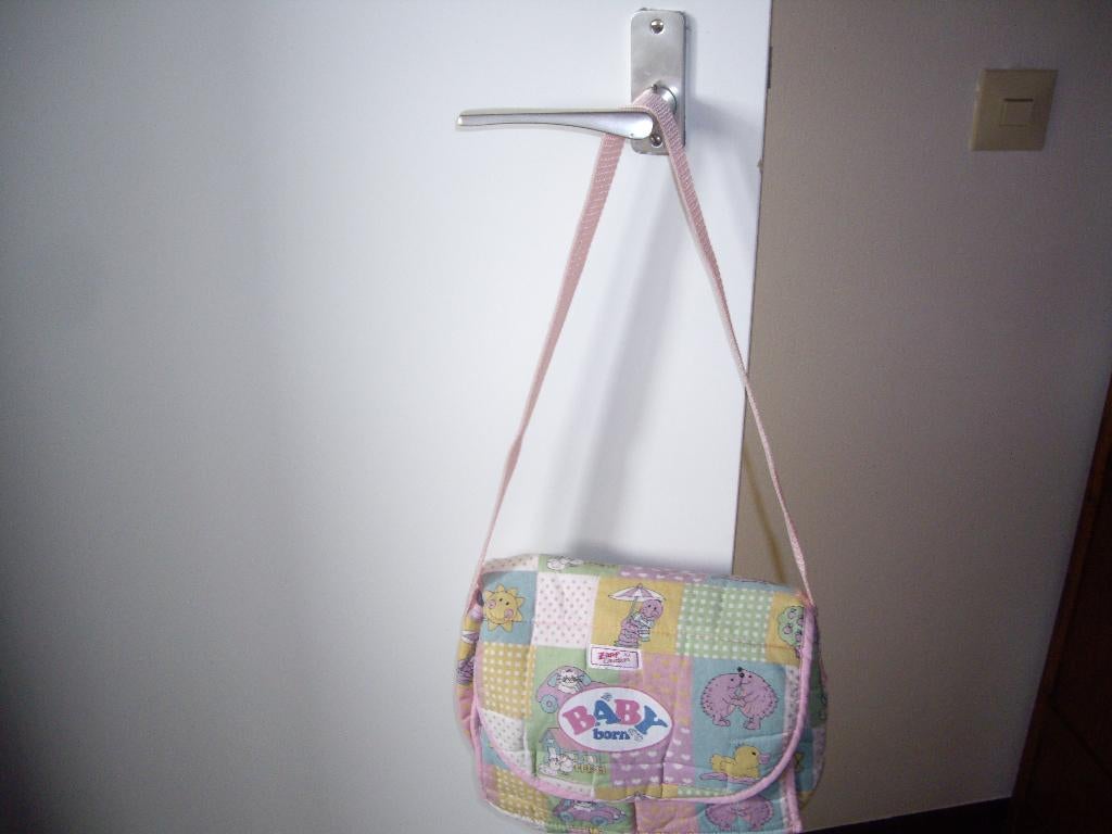 baby born verzorgingstas met acc, Kinderen en Baby's, Speelgoed | Poppen, Ophalen of Verzenden, Zo goed als nieuw, Babypop