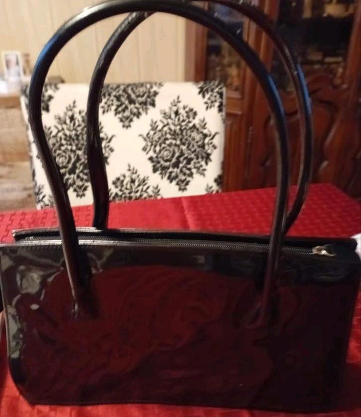 Zwarte tas van glanzend materiaal, Ophalen of Verzenden, Gebruikt, Zwart, Handtas