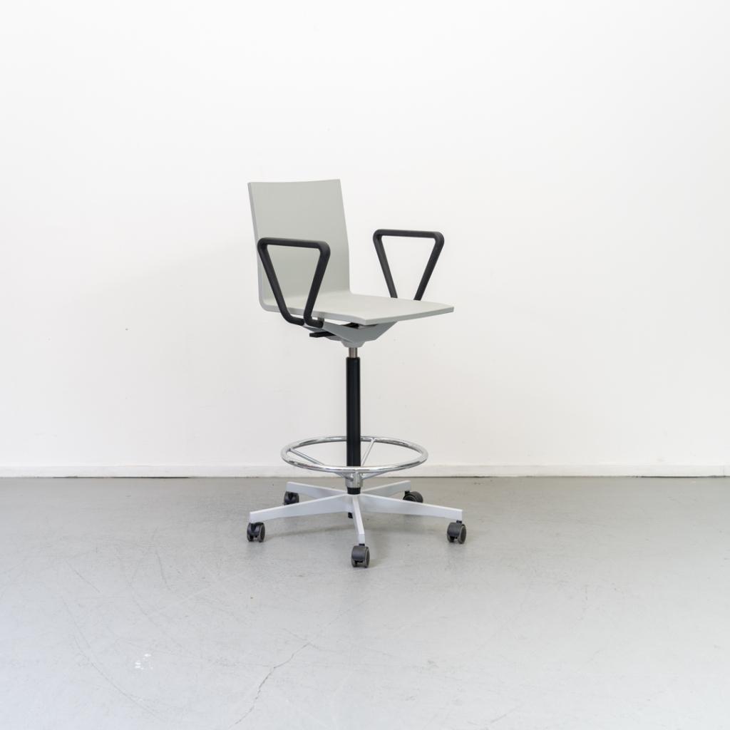 1x Vitra Maarten v Severen .04 Bureaustoel Grijs, Huis en Inrichting, Bureaustoelen, Zo goed als nieuw, Bureaustoel, Grijs, Ophalen of Verzenden