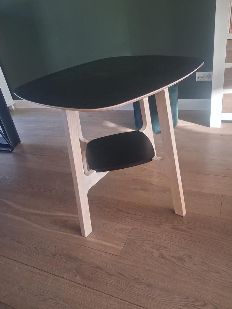 Zelfgemaakte Eettafel - Massief Es & HPL - 80x80x80cm, Huis en Inrichting, Tafels | Eettafels, Vierkant, Tot twee personen, Zo goed als nieuw