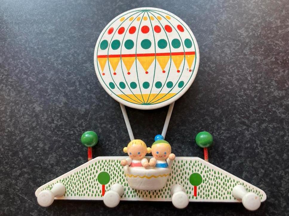 Vintage houten kinderkapstok merk goki, Ophalen of Verzenden, Gebruikt