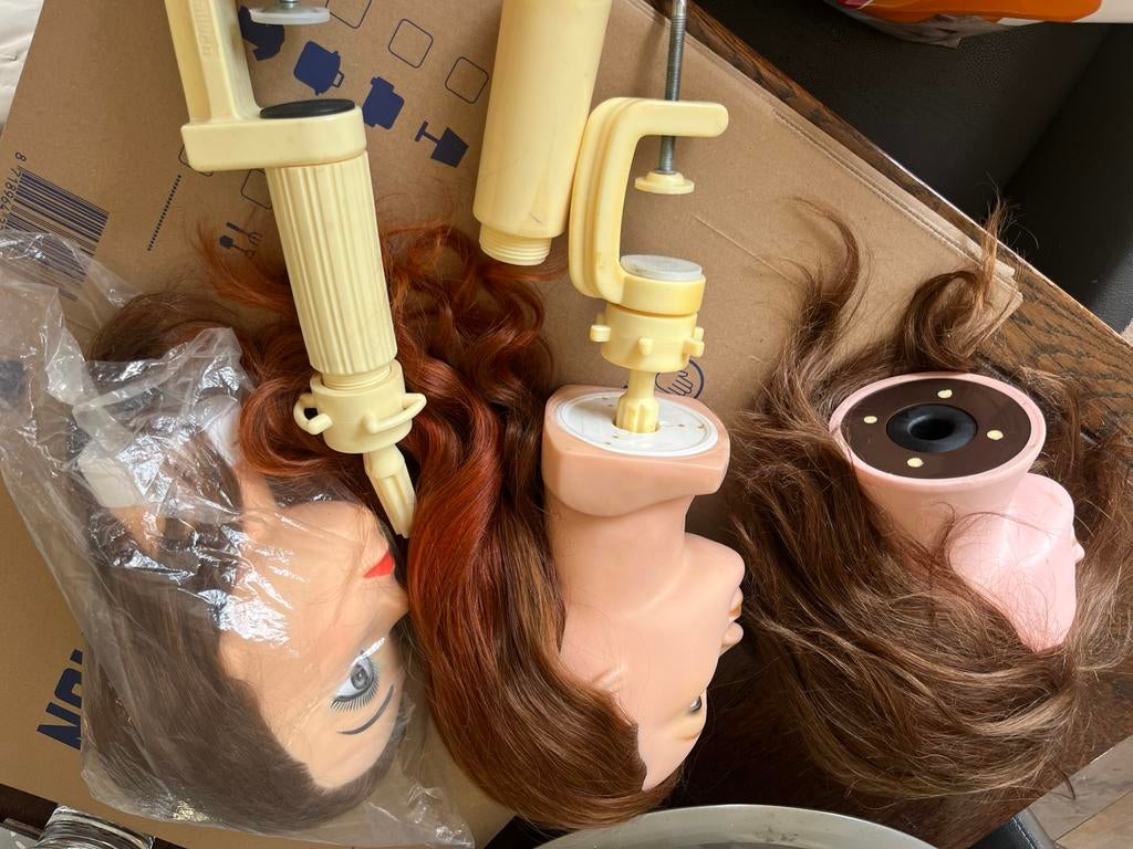 Gratis af te halen: oefenhoofden, Ophalen