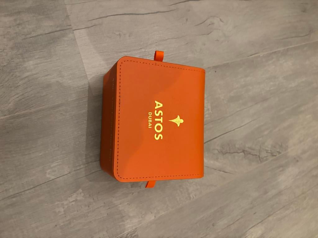 Astos horloge - Luxe herenhorloge in zilverkleurig design, Sieraden, Tassen en Uiterlijk, Horloges | Heren, Overige merken, Staal