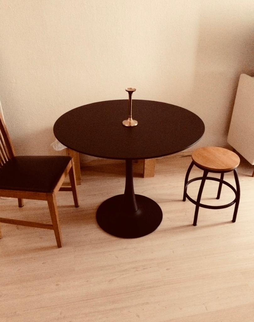 Eettafel zwart rond met poot, Ophalen, Overige materialen, 50 tot 100 cm, Rond