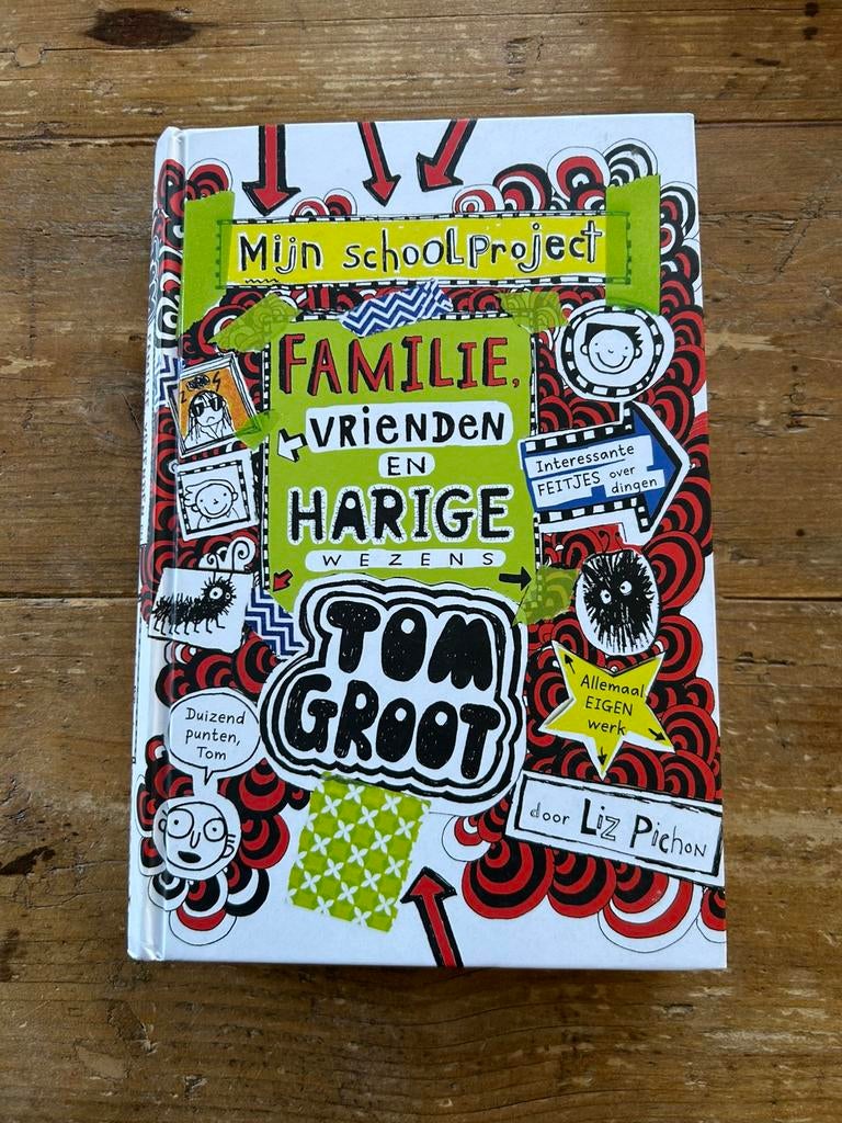 Liz Pichon - Familie, vrienden en harige wezens, Ophalen of Verzenden, Zo goed als nieuw, Liz Pichon